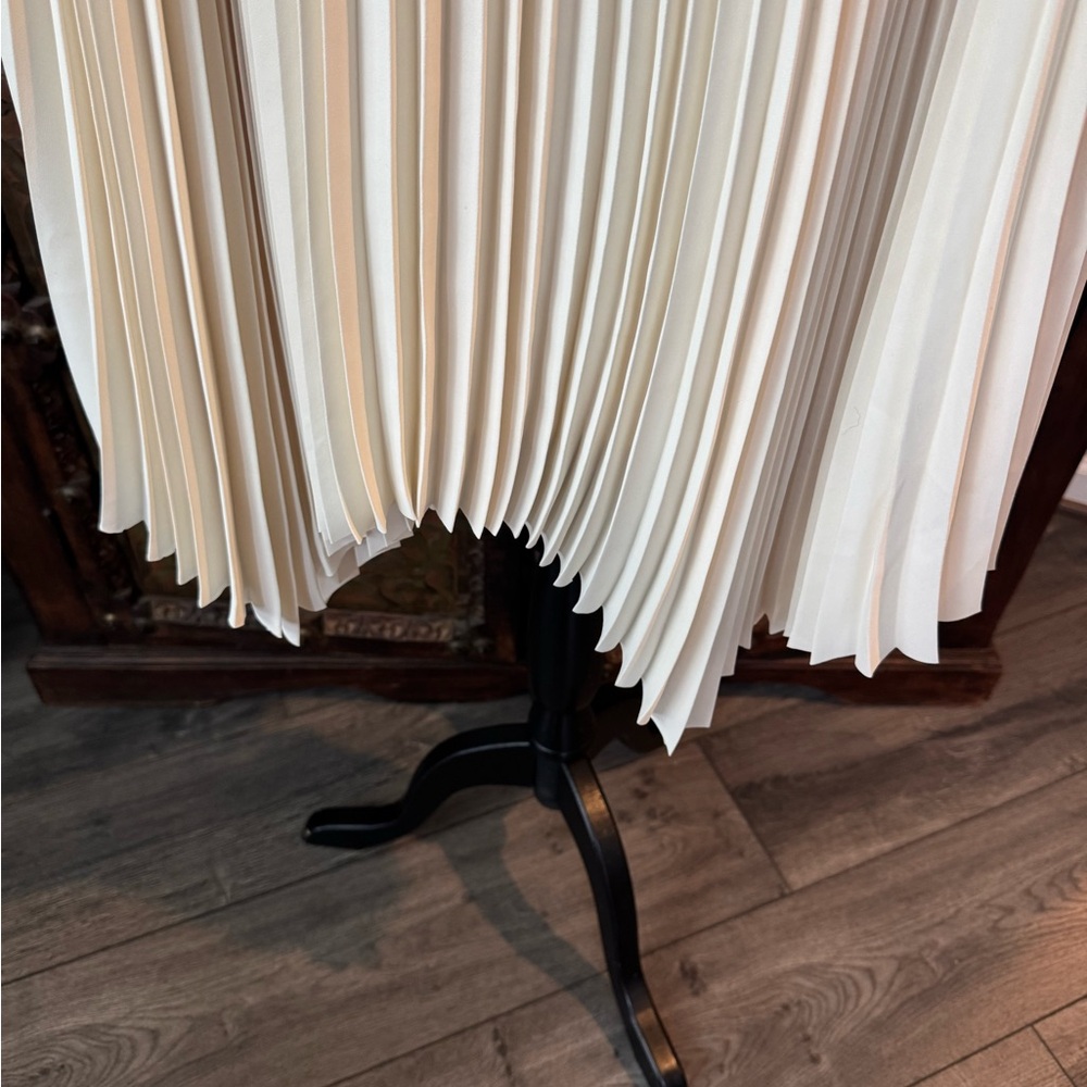 Tory Burch Cream Sunburst Pleated Midi Skirt - Picture 4 of 11